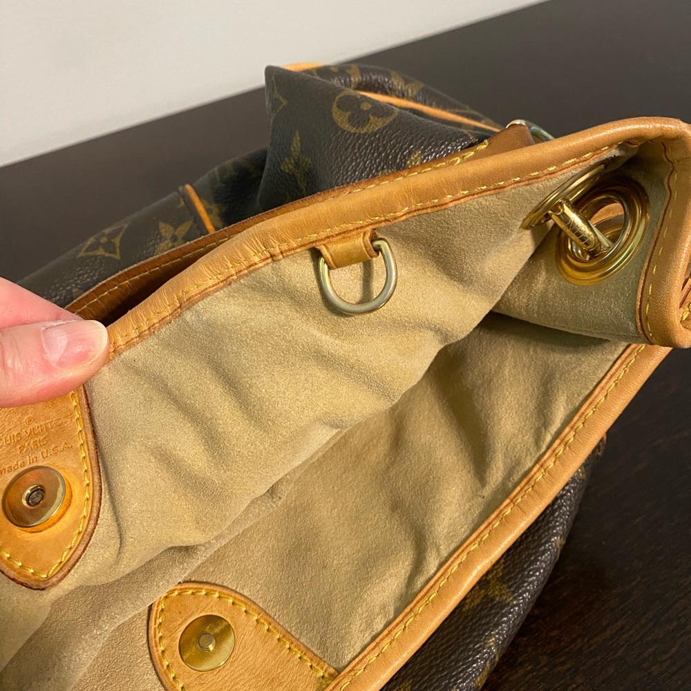 Louis Vuitton Brown and Gold Monogram Shoulder Bag - Galleria PM. - Picture 11 of 13
